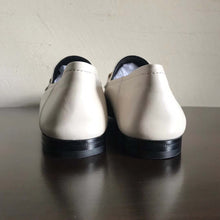 Load image into Gallery viewer, Gucci Women Brixton Leather Horsebit Loafer-White