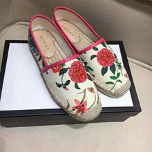Load image into Gallery viewer, Gucci Women Flora Print Canvas Espadrille-Pink