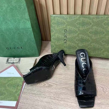 Load image into Gallery viewer, Gucci Women GG Crocodile Print Pump Black Square Toe Mid Heel
