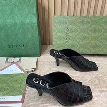Load image into Gallery viewer, Gucci Women GG Crocodile Print Pump Black Square Toe Mid Heel