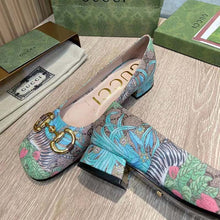 Load image into Gallery viewer, Gucci Women GG Tiger Ballet Flat Horsebit Tiger Flower Beige Ebony Supreme Canvas