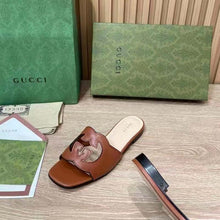 Load image into Gallery viewer, Gucci Women Interlocking G Cut Out Slide Sandal Cuir Leather Flat