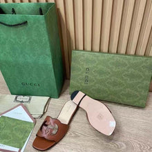 Load image into Gallery viewer, Gucci Women Interlocking G Cut Out Slide Sandal Cuir Leather Flat