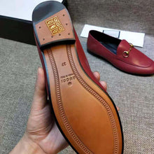Load image into Gallery viewer, Gucci Women Leather Horsebit Loafer 1.27cm Height-Red