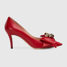 Load image into Gallery viewer, Gucci Women Leather Mid-Heel Pump with Bee Shoes Red