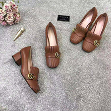 Load image into Gallery viewer, Gucci Women Leather Mid-Heel Pump with Fringe 5.1cm Heel-Brown