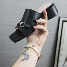 Load image into Gallery viewer, Gucci Women Patent Leather Mid-Heel Slide 5.1cm Chunky Heel-Black