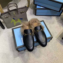 Load image into Gallery viewer, Gucci Women Princetown Leather Slipper with Lamb Wool-Black