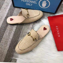 Load image into Gallery viewer, Gucci Women Princetown Raffia Slipper 1cm Heel-Sandy