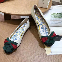 Load image into Gallery viewer, Gucci Women Shoes Leather Ballet Flat with Web Bow 10mm Heel-White