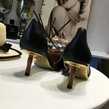 Load image into Gallery viewer, Gucci Women Shoes Metallic Leather Pump with Crystal Double G 50mm Heel-Black