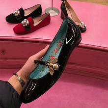 Load image into Gallery viewer, Gucci Women Shoes Patent Leather Ballet Flat with Bee 10mm Heel-Black