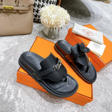 Load image into Gallery viewer, Hermes Elixir Sandal Black