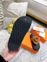 Load image into Gallery viewer, Hermes Elixir Sandal Brown