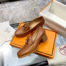 Load image into Gallery viewer, Hermes Elysee  Pump Brown