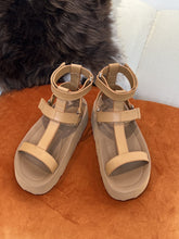 Load image into Gallery viewer, Hermes Eze 30 Sandal
