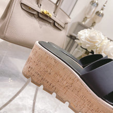 Load image into Gallery viewer, Hermes Eze 30 Sandal Black