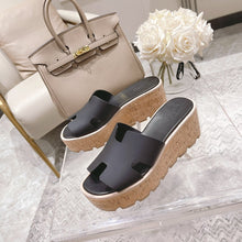 Load image into Gallery viewer, Hermes Eze 30 Sandal Black