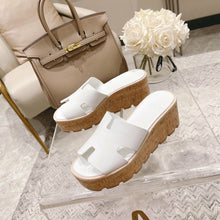 Load image into Gallery viewer, Hermes Eze 30 Sandal White