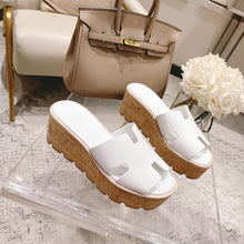 Load image into Gallery viewer, Hermes Eze 30 Sandal White