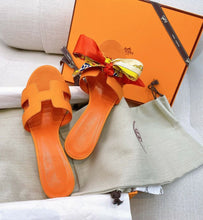 Load image into Gallery viewer, Hermes Oasis Orange