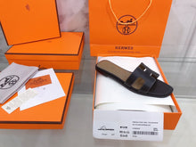 Load image into Gallery viewer, Hermes Oran Sandal Black