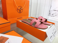 Load image into Gallery viewer, Hermes Oran Sandal Pink