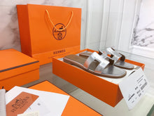Load image into Gallery viewer, Hermes Oran Sandal Silver