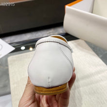 Load image into Gallery viewer, Hermes Paris Loafer White