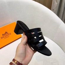 Load image into Gallery viewer, Hermes Women Amica Sandal Calfskin Two Intertwined Initials Straight Cut Edges-Black