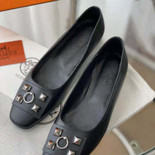 Load image into Gallery viewer, Hermes Women Danseuse Ballet Flat in Calfskin Leather-Black
