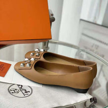 Load image into Gallery viewer, Hermes Women Danseuse Ballet Flat in Calfskin Leather-Brown