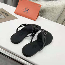 Load image into Gallery viewer, Hermes Women Egerie Sandal in Waterproof TPU with Chaine D Ancre Motif-Black