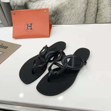 Load image into Gallery viewer, Hermes Women Egerie Sandal in Waterproof TPU with Chaine D Ancre Motif-Black