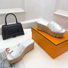 Load image into Gallery viewer, Hermes Women Eze 30 Sandal in 7cm Heel Height-White