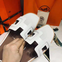 Load image into Gallery viewer, Hermes Women Oran Sandal Calfskin Stitched Detail Iconic "H"-White