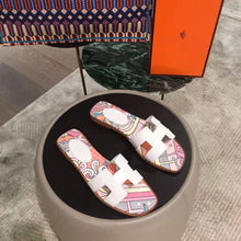 Load image into Gallery viewer, Hermes Women Oran Sandal Cotton Canvas "Faubourg Rainbow" Print-White