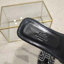 Load image into Gallery viewer, Hermes Women Oran Sandal in Suede Goatskin-Black