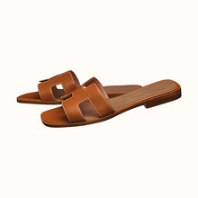 Load image into Gallery viewer, Hermes Women Oran Sandal Patent Calfskin Iconic "H"-Brown