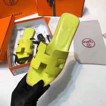 Load image into Gallery viewer, Hermes Women Oran Sandal Patent Calfskin Iconic "H"-Yellow