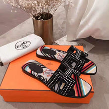Load image into Gallery viewer, Hermes Women Oran Sandal Suede Goatskin Palladium Plated Studs Iconic "H"