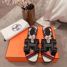Load image into Gallery viewer, Hermes Women Oran Sandal Suede Goatskin Palladium Plated Studs Iconic "H"