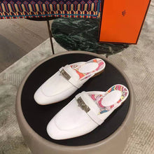 Load image into Gallery viewer, Hermes Women Oz Mule Goatskin "Brides De Gala Shadow"-White
