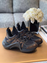 Load image into Gallery viewer, Louis Vuitton Archlight Sneakers Calfskin Leather Fall/Winter 2019 Collection 1A589P Black/Brown