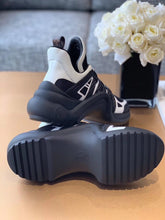 Load image into Gallery viewer, Louis Vuitton Archlight Sneakers Calfskin Leather Fall/Winter Collection Black/White