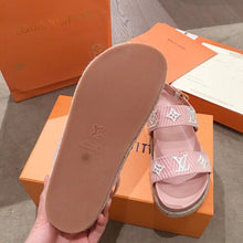 Load image into Gallery viewer, Louis Vuitton Casual Sandals Monogram Reverse Canvas Spring/Summer Collection Light Pink