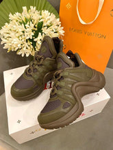 Load image into Gallery viewer, Louis Vuitton LV Archlight Sneaker Green For Women LV