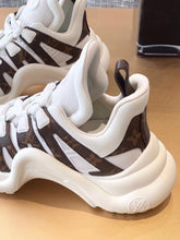 Load image into Gallery viewer, Louis Vuitton LV Archlight Sneaker Patent Monogram Material And Technical Fabrics White For Women LV 1A43L1