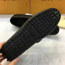 Load image into Gallery viewer, Louis Vuitton LV Men Hockenheim Moccasin Shoes Black