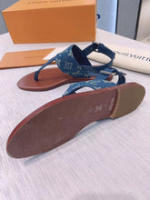 Load image into Gallery viewer, Louis Vuitton Starboard Flat Thong Sandal Monogram Denim Blue For Women LV 1A7RDP